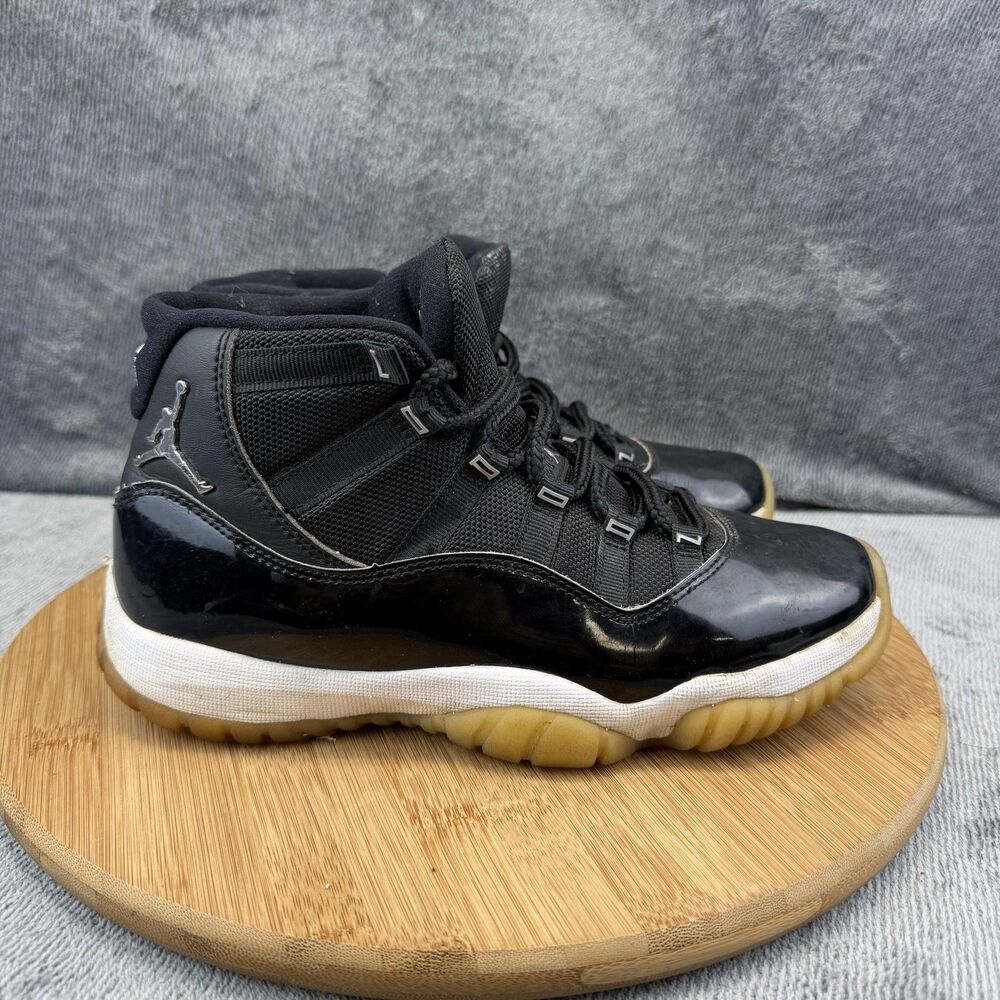 Jordan Air Jordan 11 Retro Jubilee Shoes Womens Size 7 Black Sneakers AR0715-011